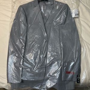 Brand new gray suit, with tags!